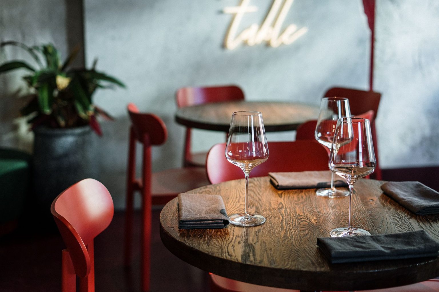 Hotel dining, checked in: OpenTable reveals how hotel restaurants are shaping Canadian dining and travel plans